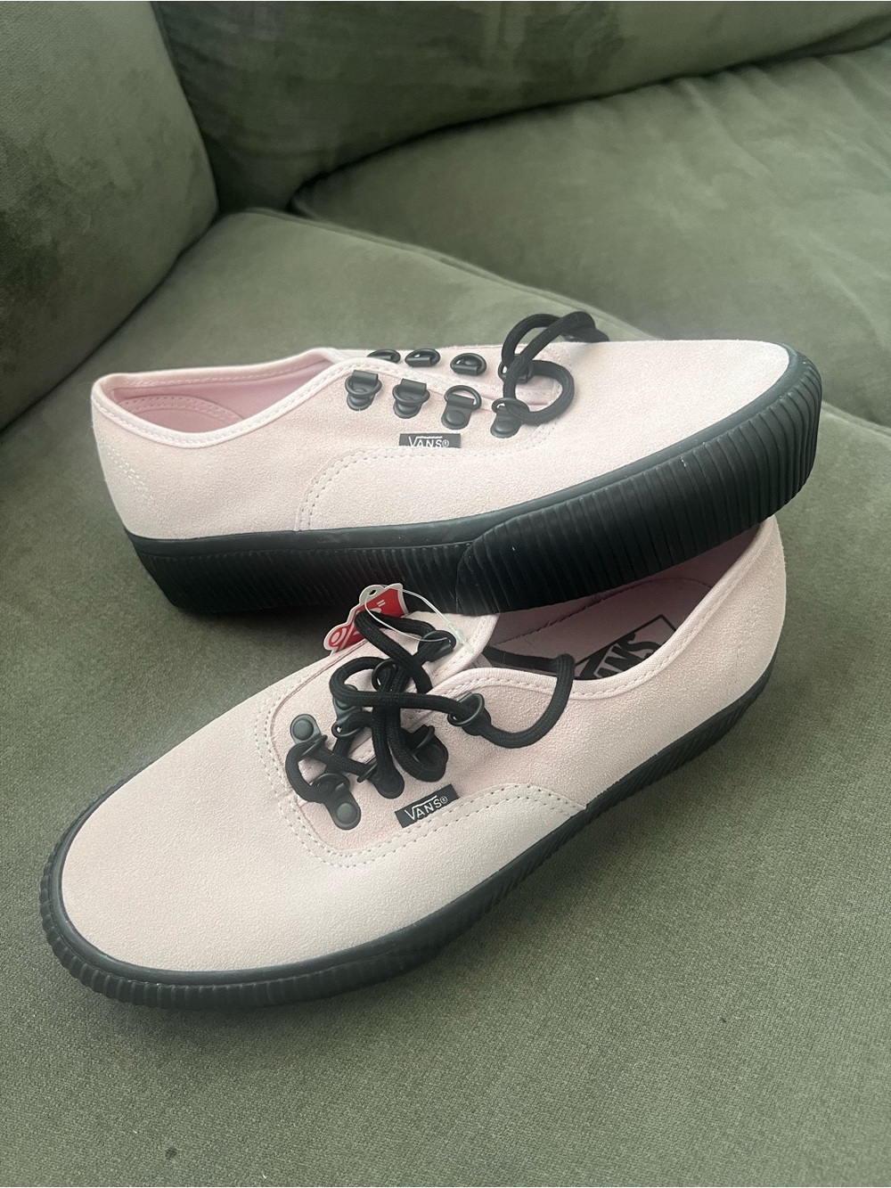 Vans Women's Pale Pink Canvas Platform Lace-Up Sneakers with Black Sole 9.5